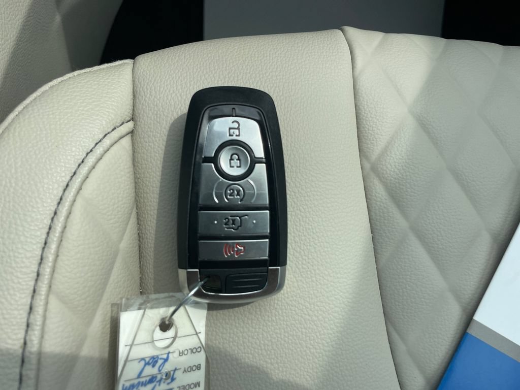 Certified 2024 Ford Edge Titanium AWD/4WD image 26