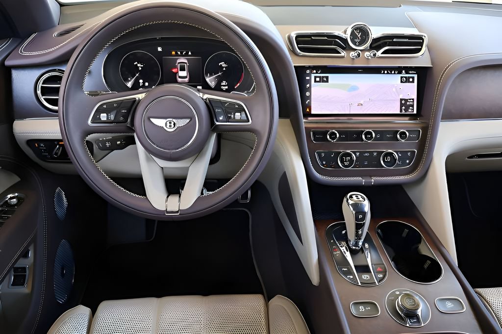 Used 2023 Bentley Bentayga Extended Wheelbase AWD/4WD image 16