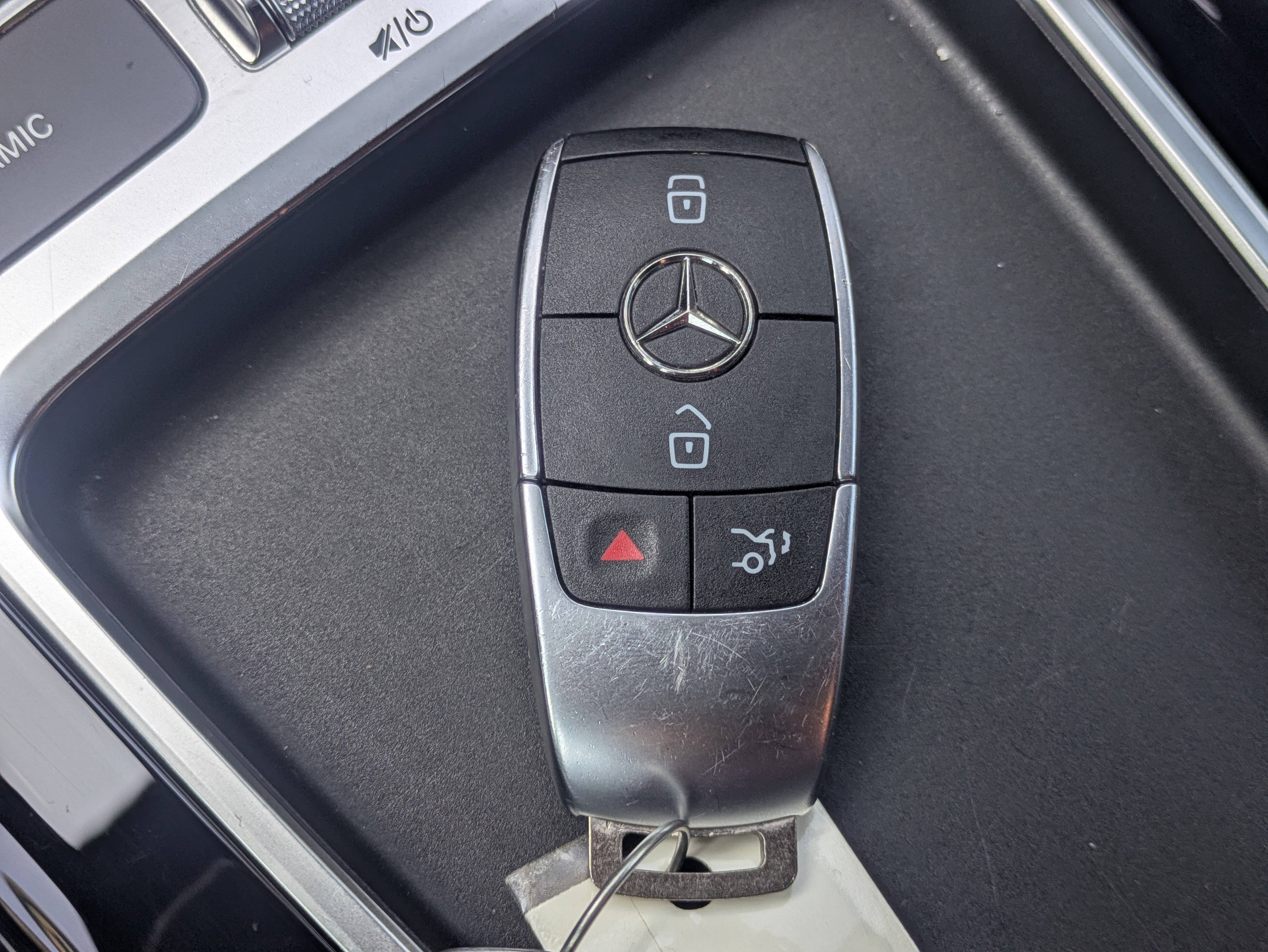 Certified 2025 Mercedes-Benz GLB 250 image 31