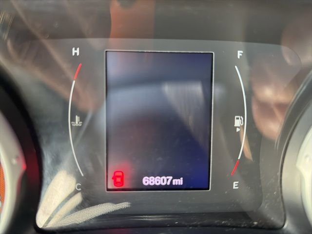Used 2017 Jeep Compass Latitude FWD image 21