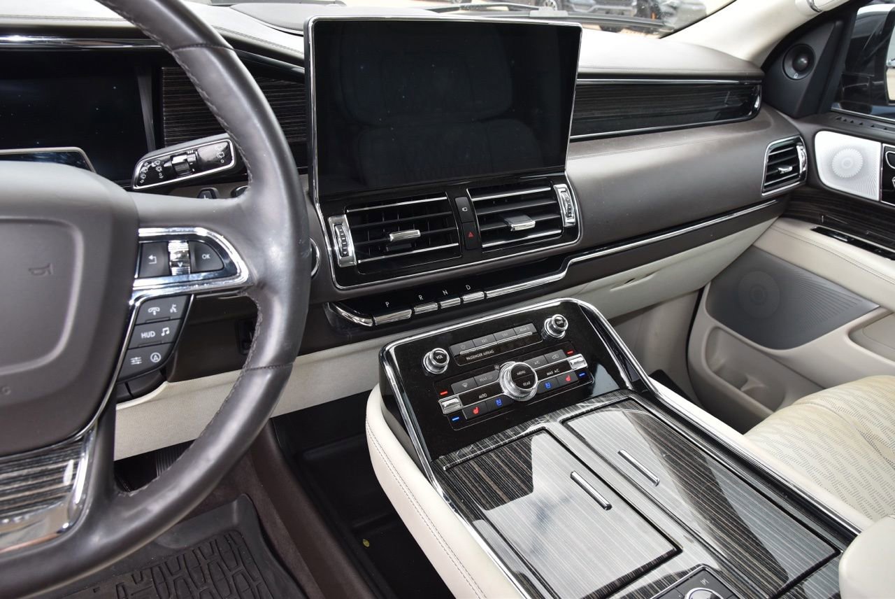 Certified 2023 Lincoln Navigator Black Label AWD/4WD image 9