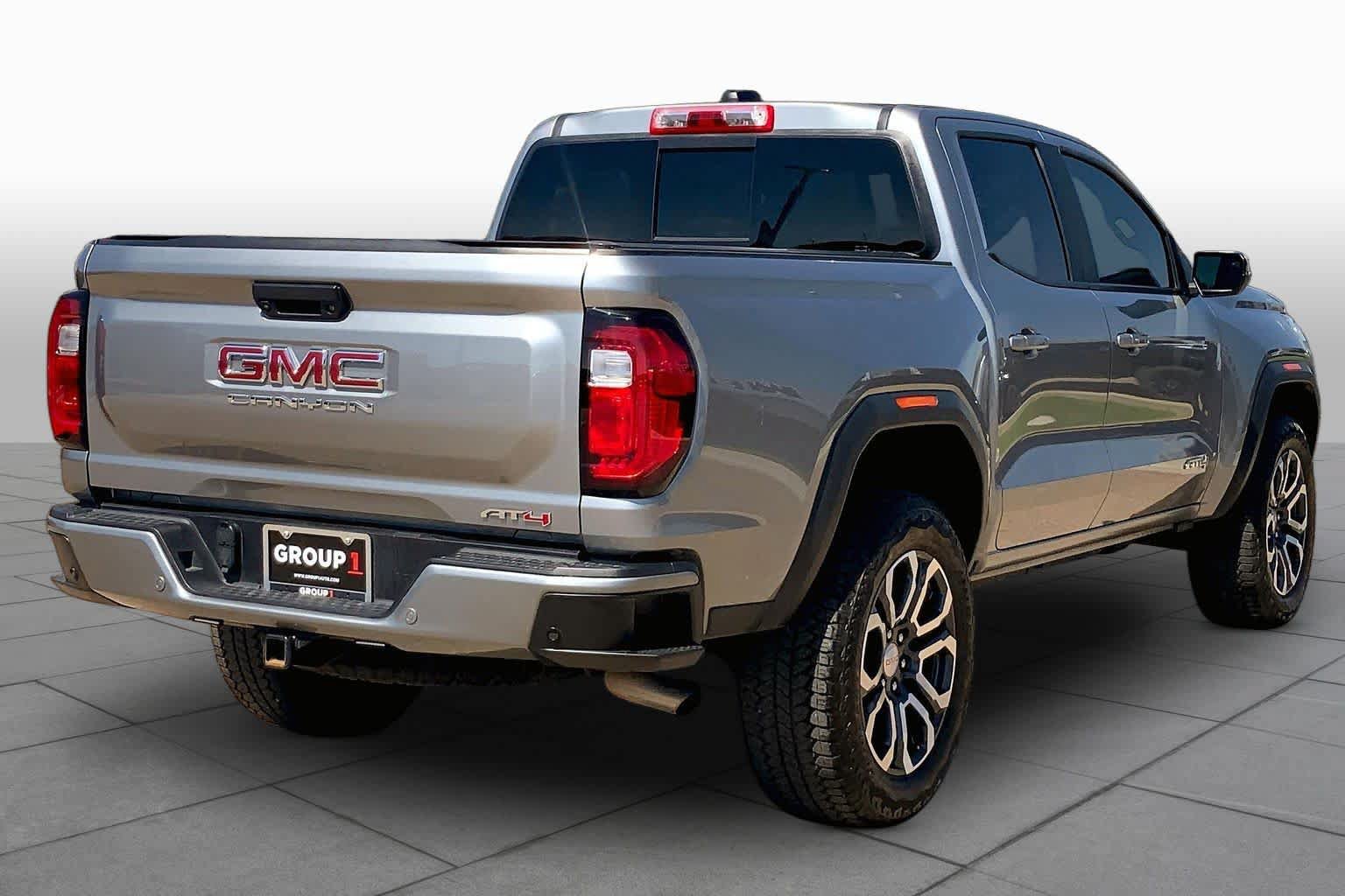 Used 2023 GMC Canyon AT4 w/ AT4 Premium Package AWD/4WD image 13