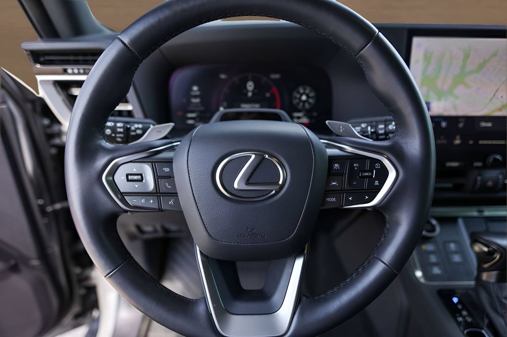 Used 2024 Lexus GX 550 AWD/4WD image 12