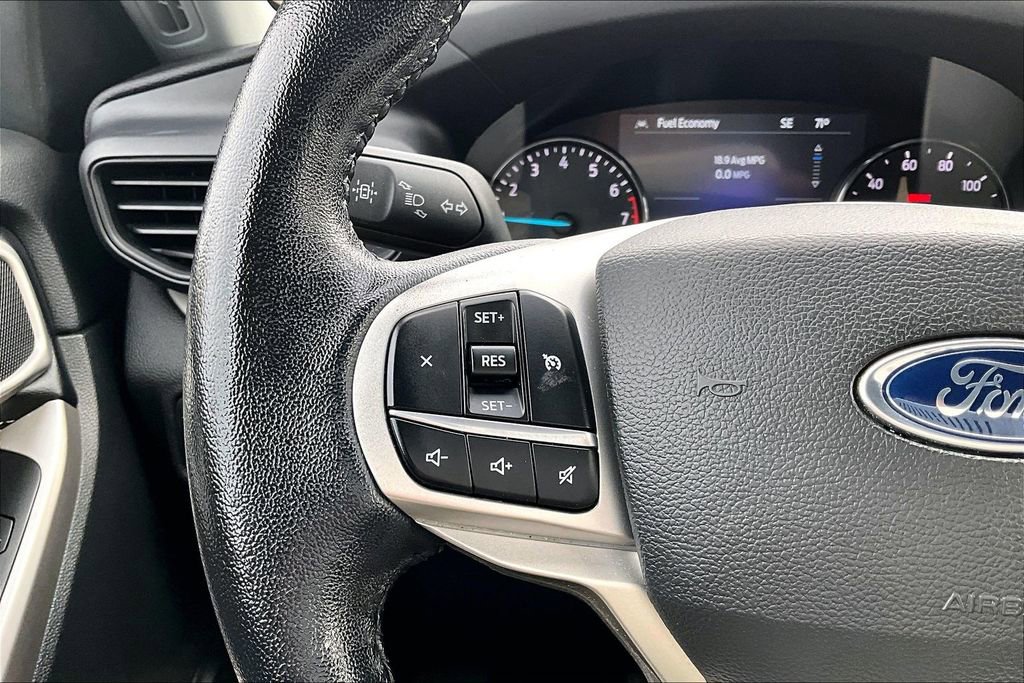 Used 2022 Ford Explorer XLT image 19