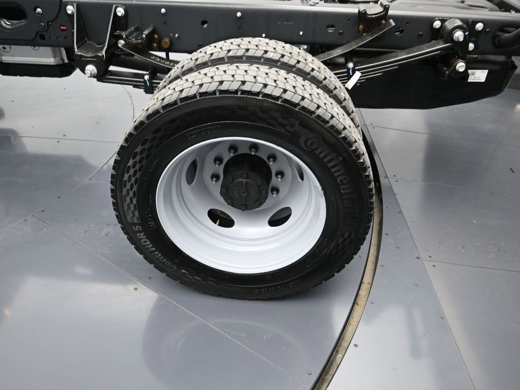 New 2026 Ford F550 4x4 Regular Cab Super Duty image 10