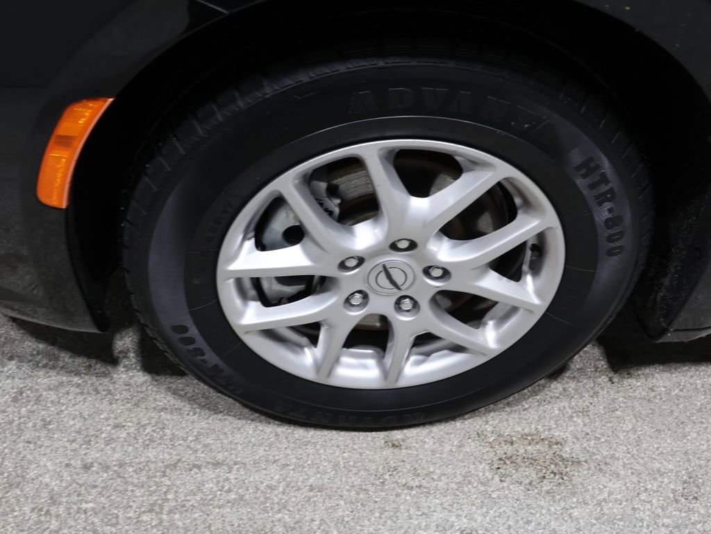 Used 2023 Chrysler Pacifica Touring-L FWD image 8