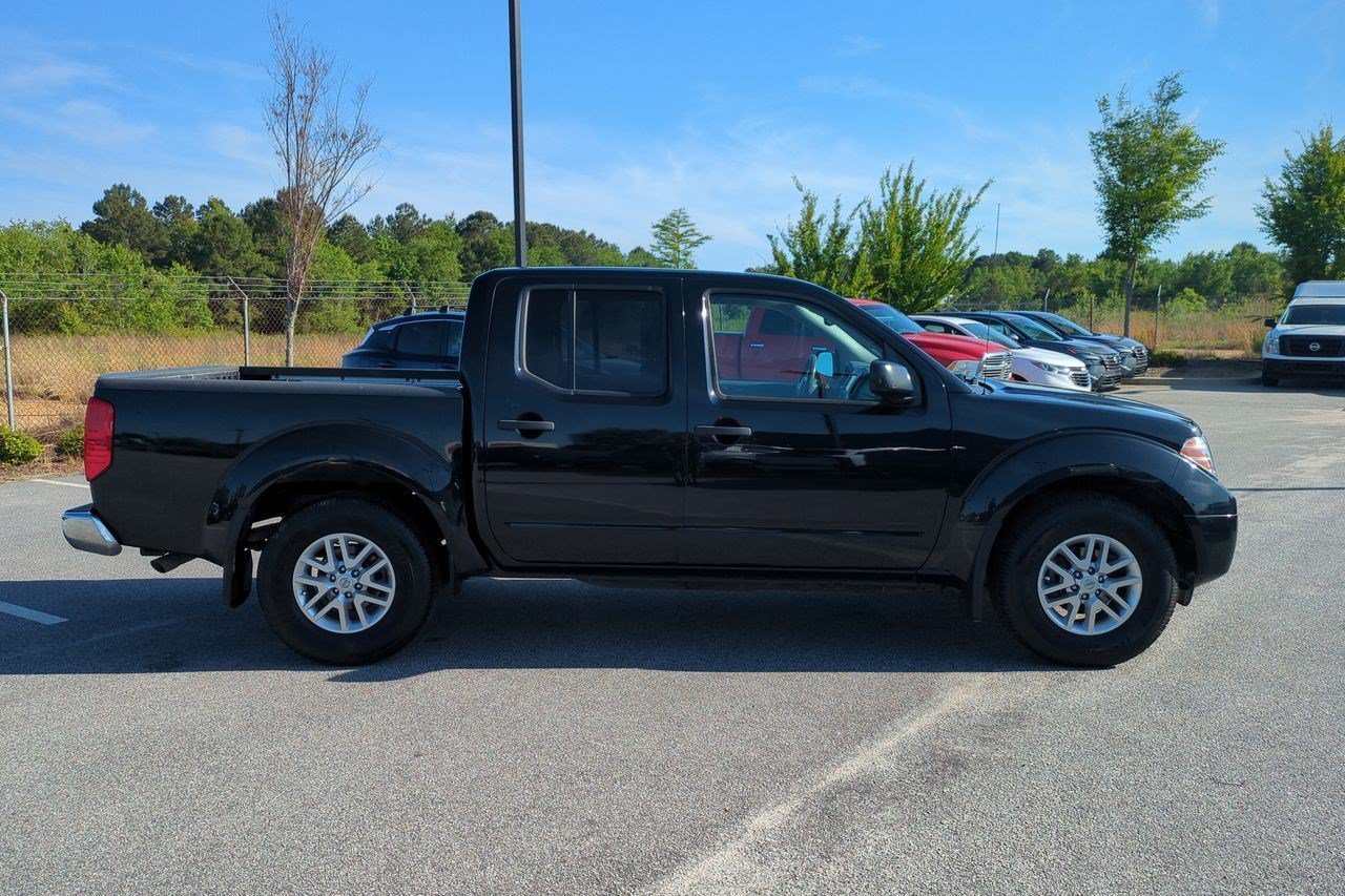 Used 2019 Nissan Frontier SV w/ Value Truck Package RWD image 2