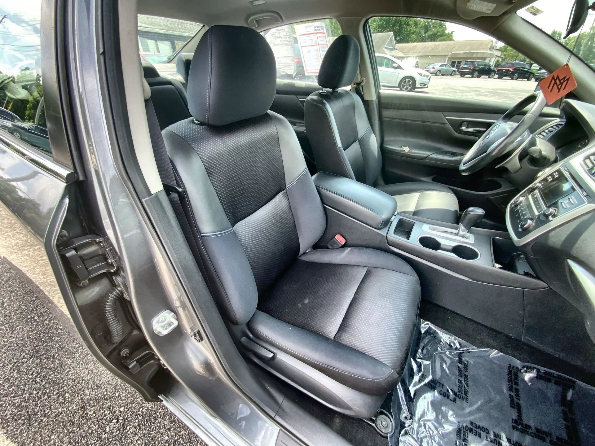 Used 2017 Nissan Altima 2.5 SR w/ Midnight Edition Package FWD image 24