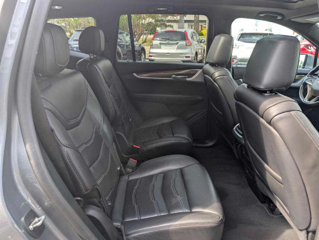 Used 2021 Cadillac XT6 Premium Luxury w/ Platinum Package FWD image 40