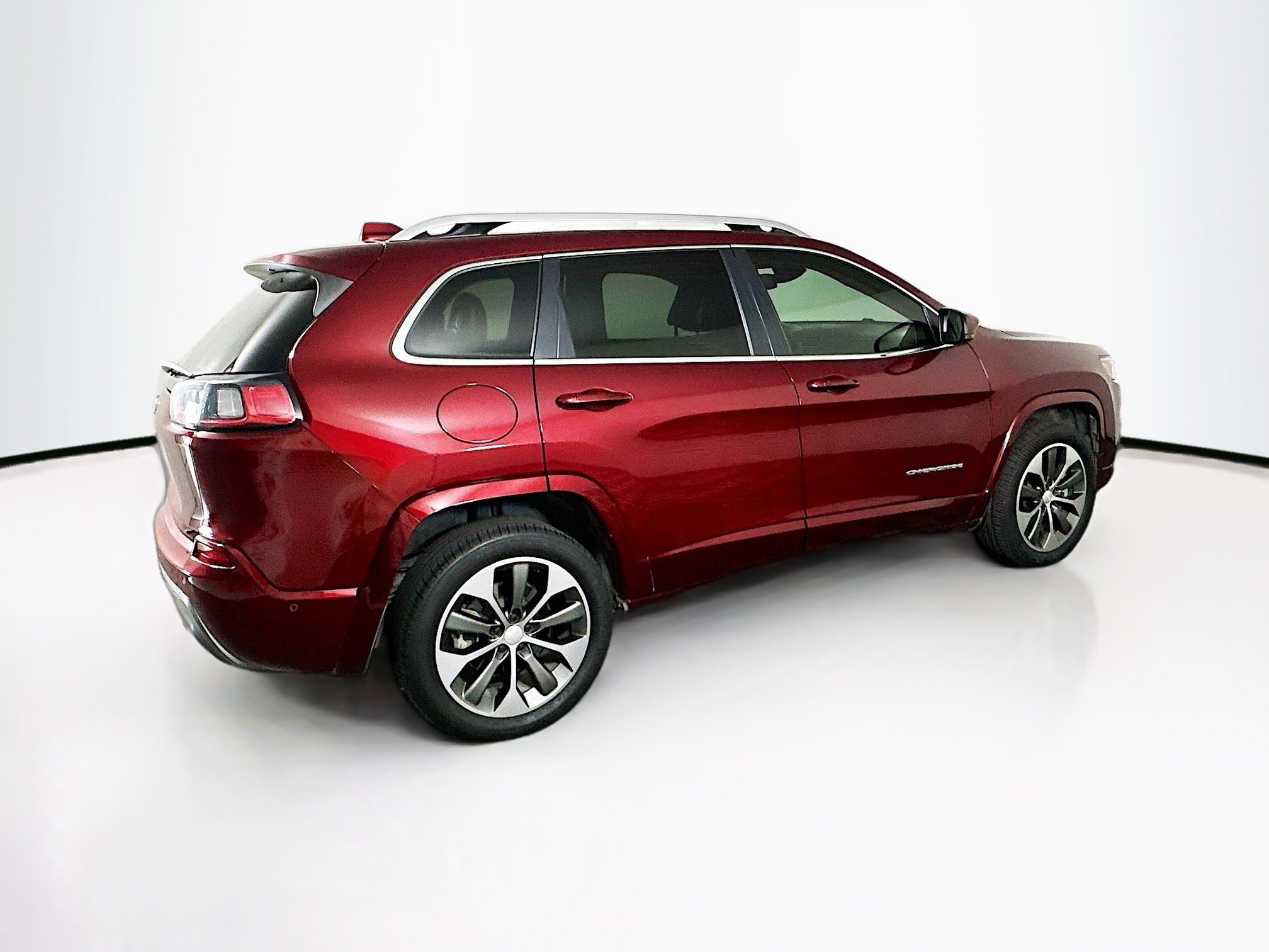 Used 2019 Jeep Cherokee Overland w/ Technology Group AWD/4WD image 10