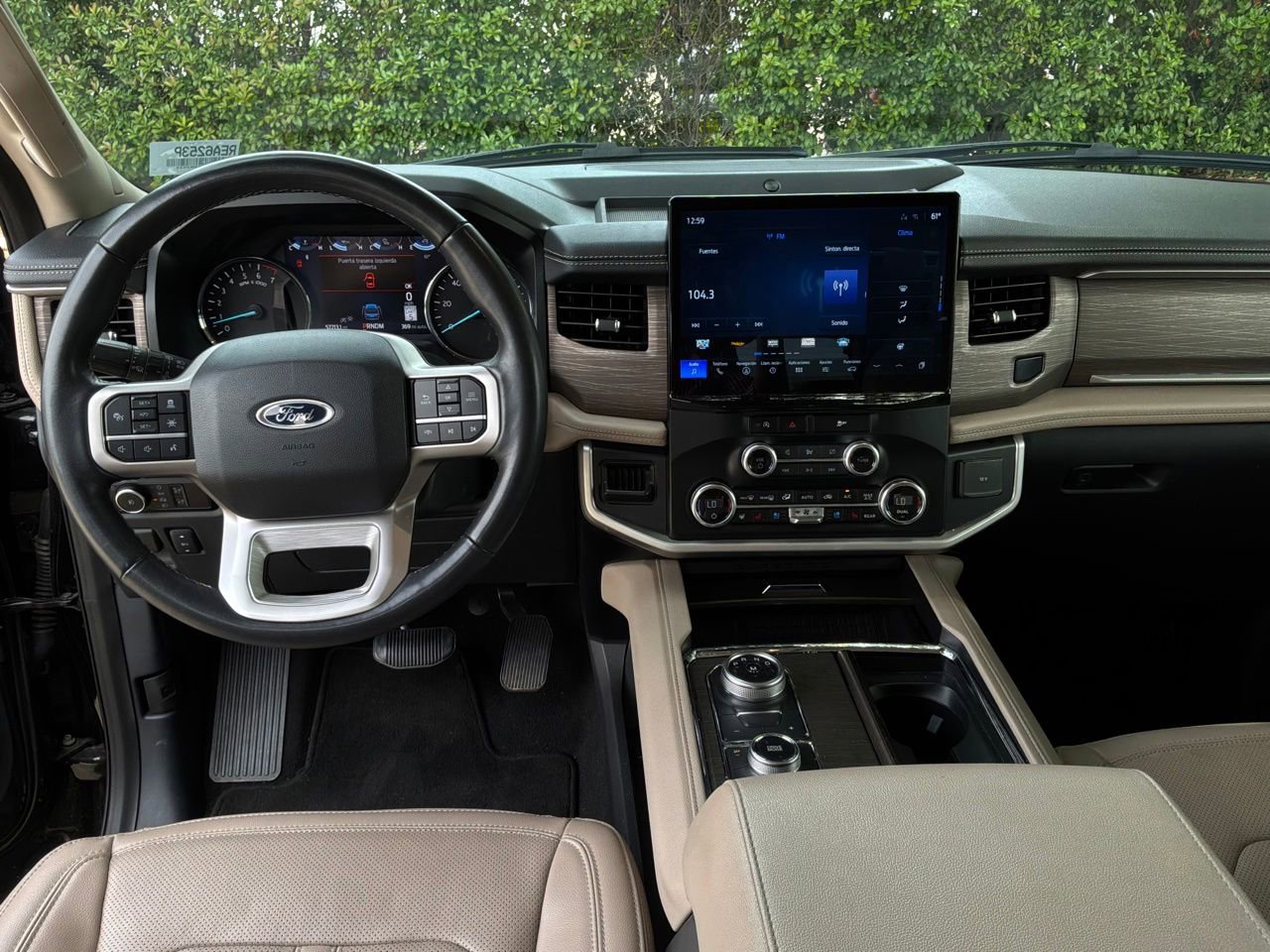 Used 2024 Ford Expedition Limited AWD/4WD image 14