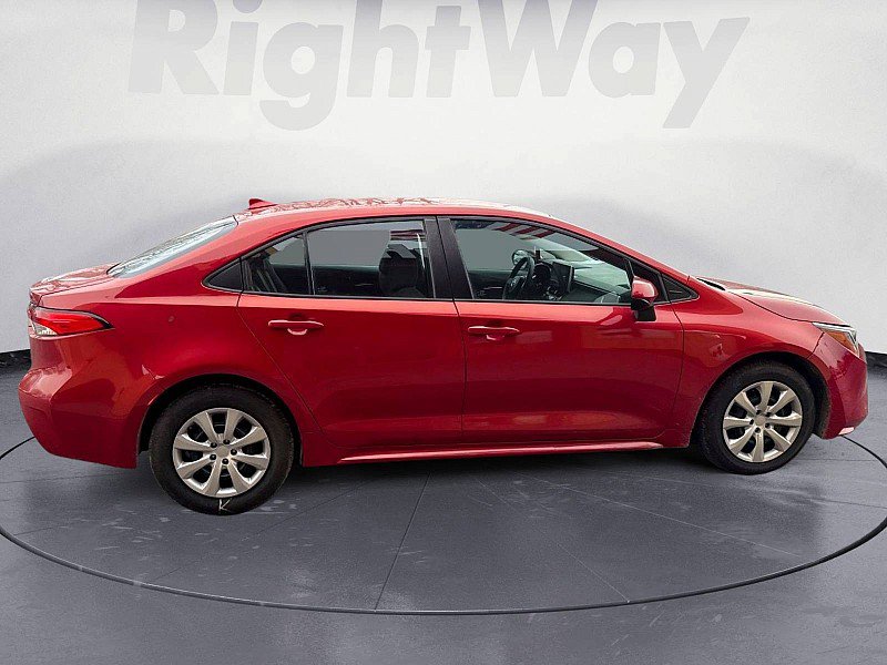 Used 2020 Toyota Corolla LE image 6