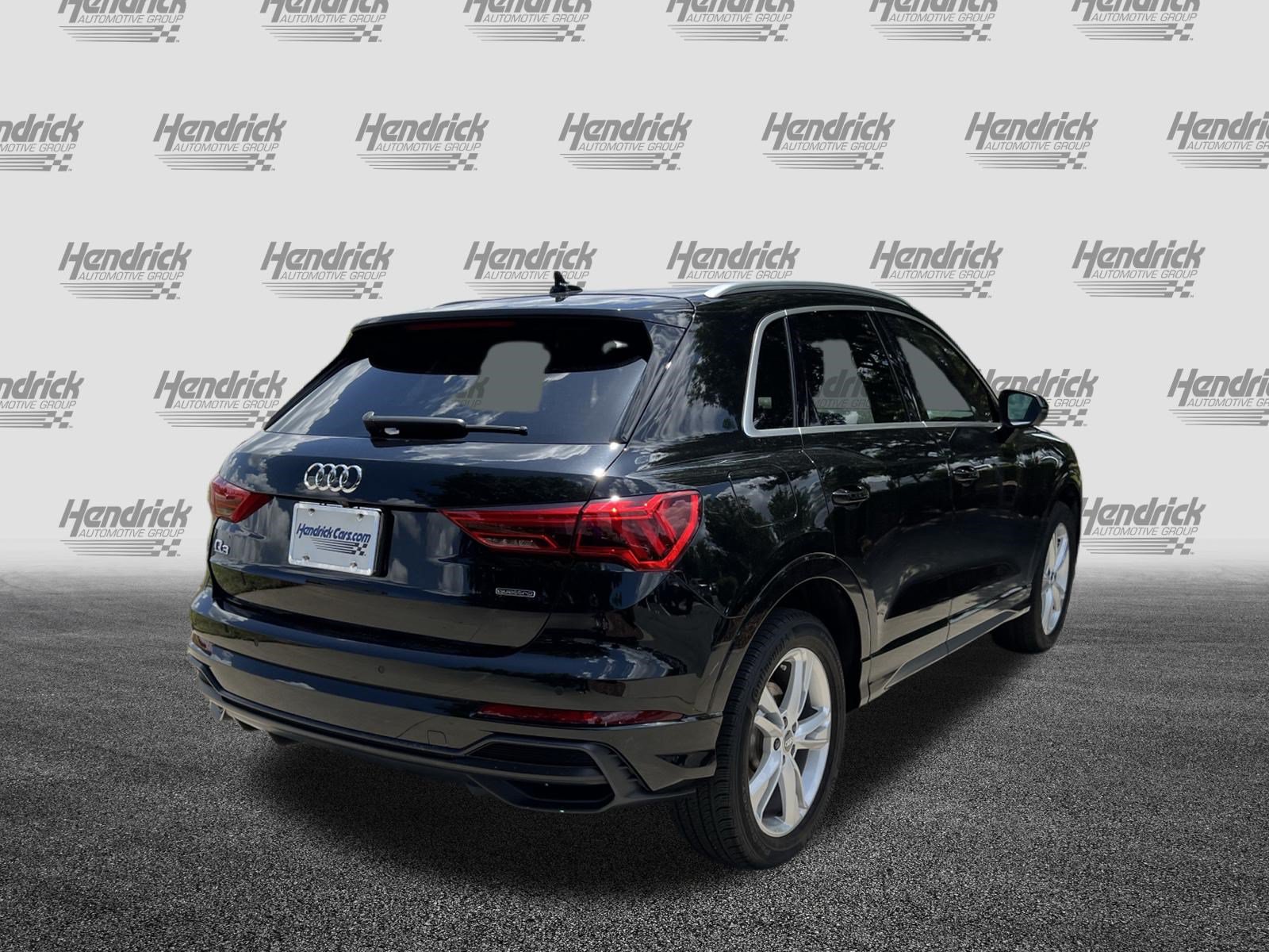 Used 2020 Audi Q3 2.0T Premium w/ Convenience Package AWD/4WD image 9