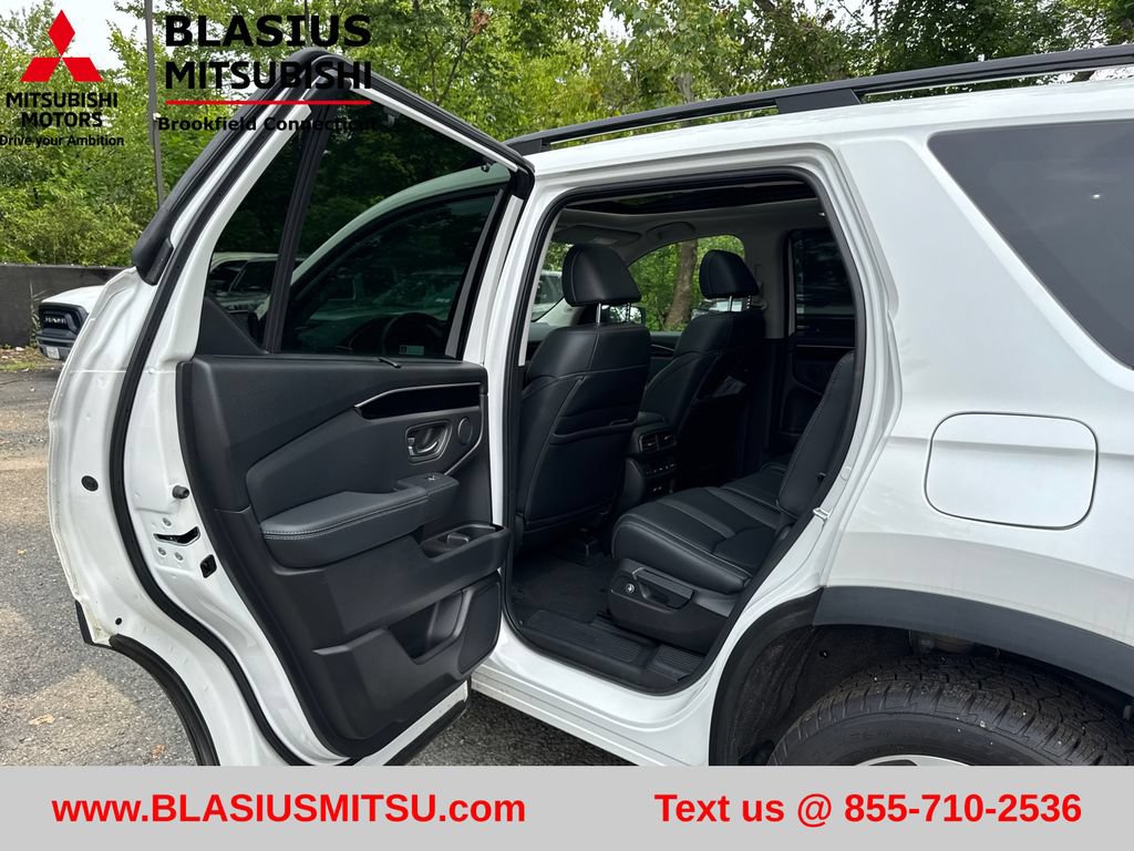Used 2023 Honda Pilot Touring image 22