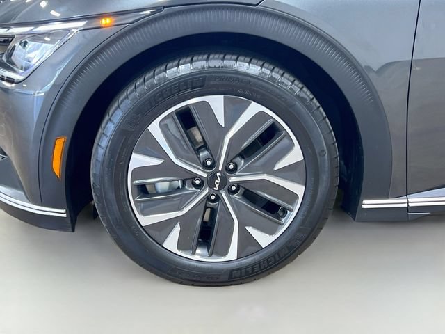 Certified 2024 Kia EV6 Light RWD image 32