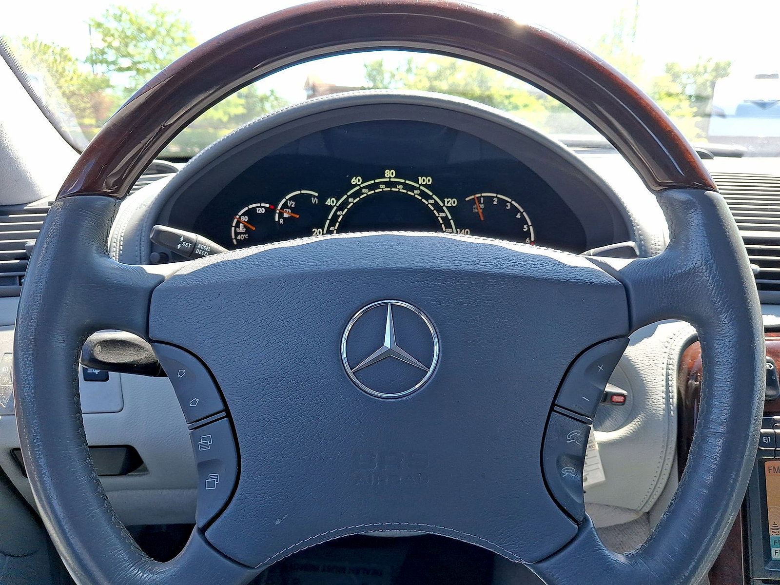 Used 2000 Mercedes-Benz CL 500 image 15