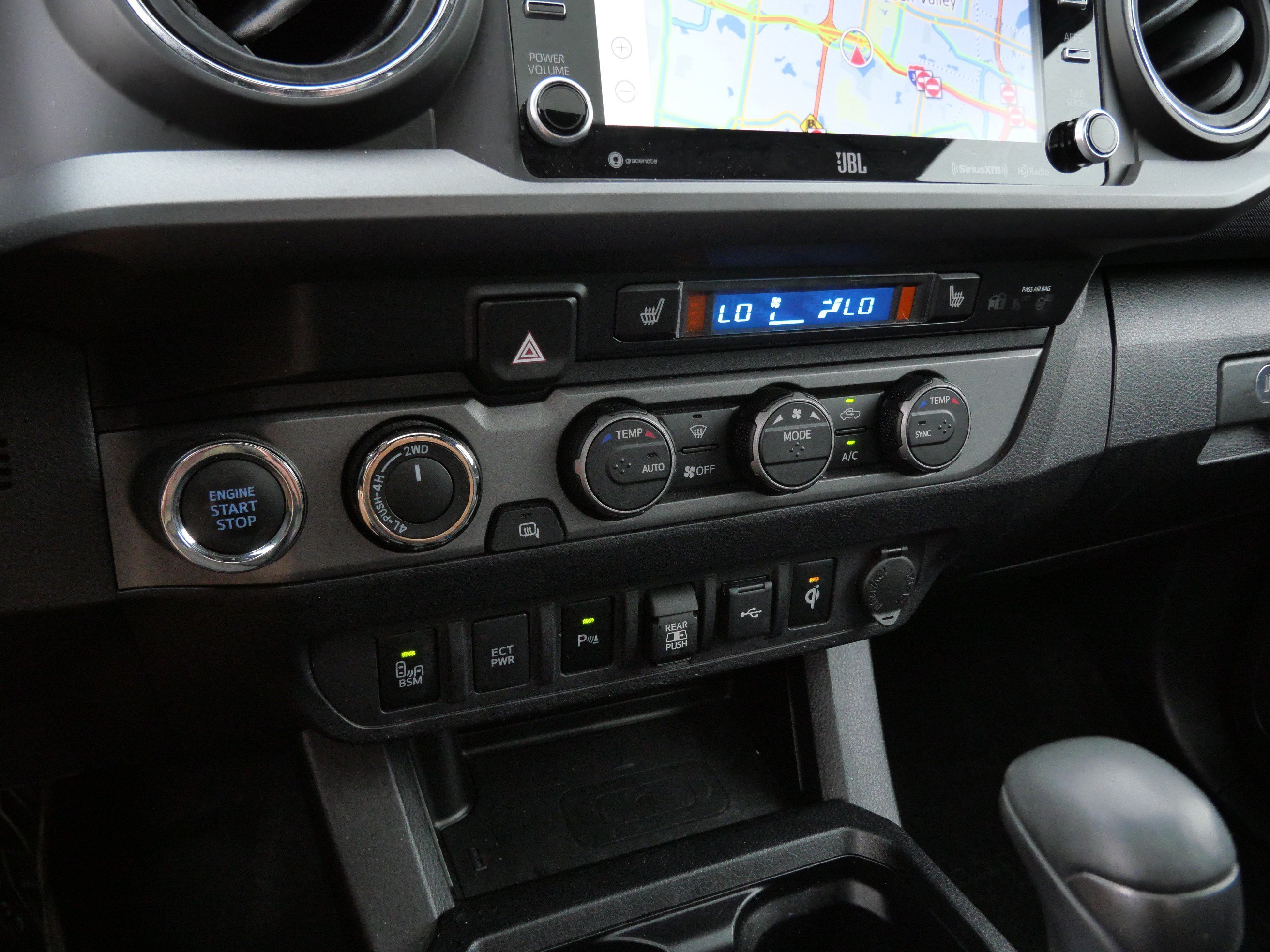 Certified 2022 Toyota Tacoma TRD Off-Road w/ TRD Premium Off Road Package AWD/4WD image 24