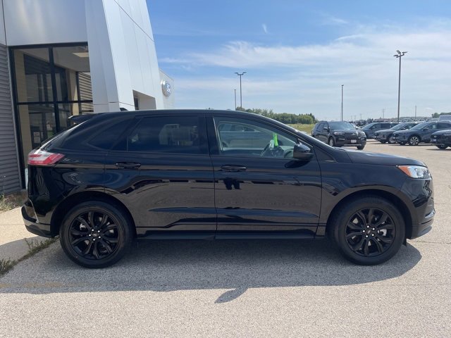 New 2024 Ford Edge SE w/ Black Appearance Package image 6