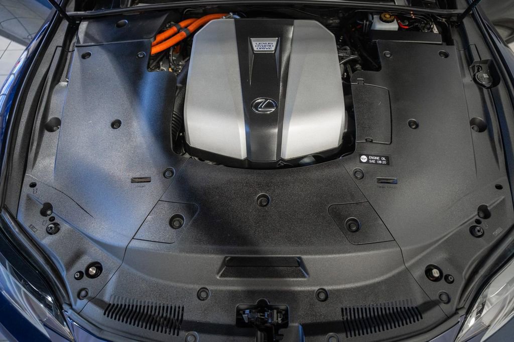 Used 2019 Lexus LS 500h w/ Luxury Package image 18