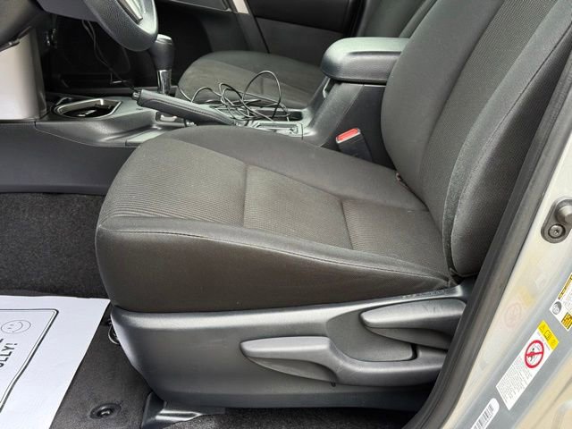 Used 2018 Toyota RAV4 LE FWD image 14