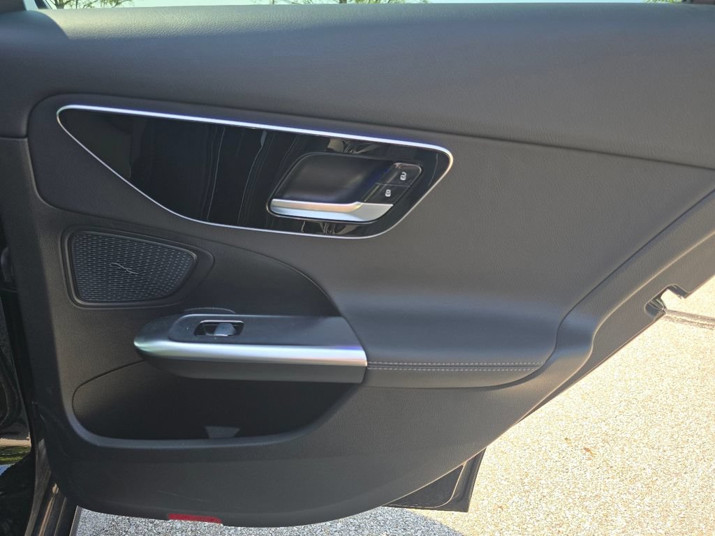 Used 2025 Mercedes-Benz C 300 4MATIC Sedan image 24