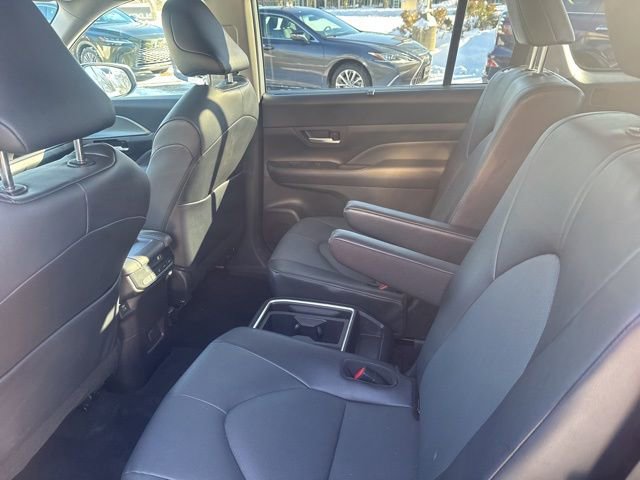 Used 2025 Toyota Grand Highlander AWD image 30