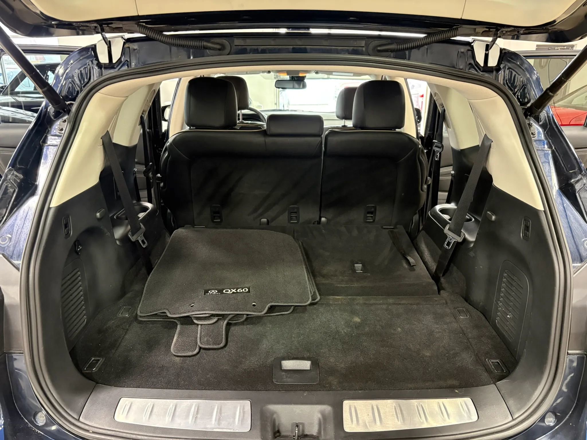 Used 2018 INFINITI QX60 AWD w/ Premium Plus Package image 34