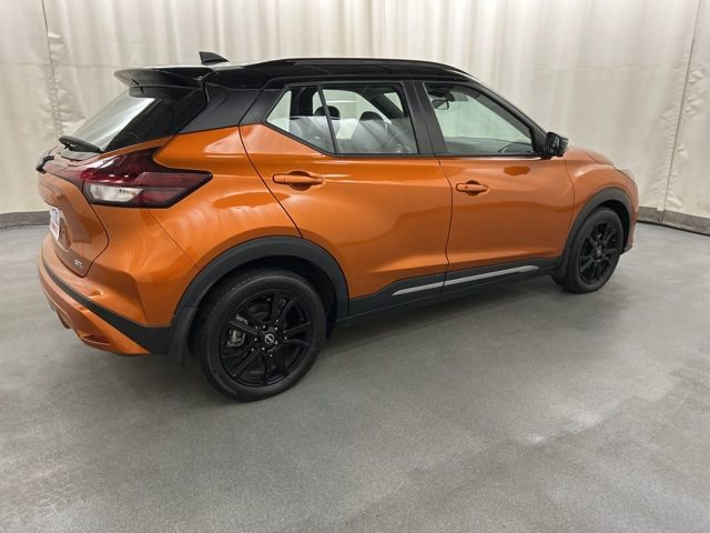 Used 2023 Nissan Kicks SR w/ SR Premium Package image 4
