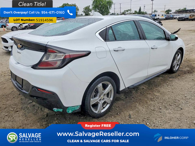 Used 2017 Chevrolet Volt LT w/ Comfort Package FWD image 4
