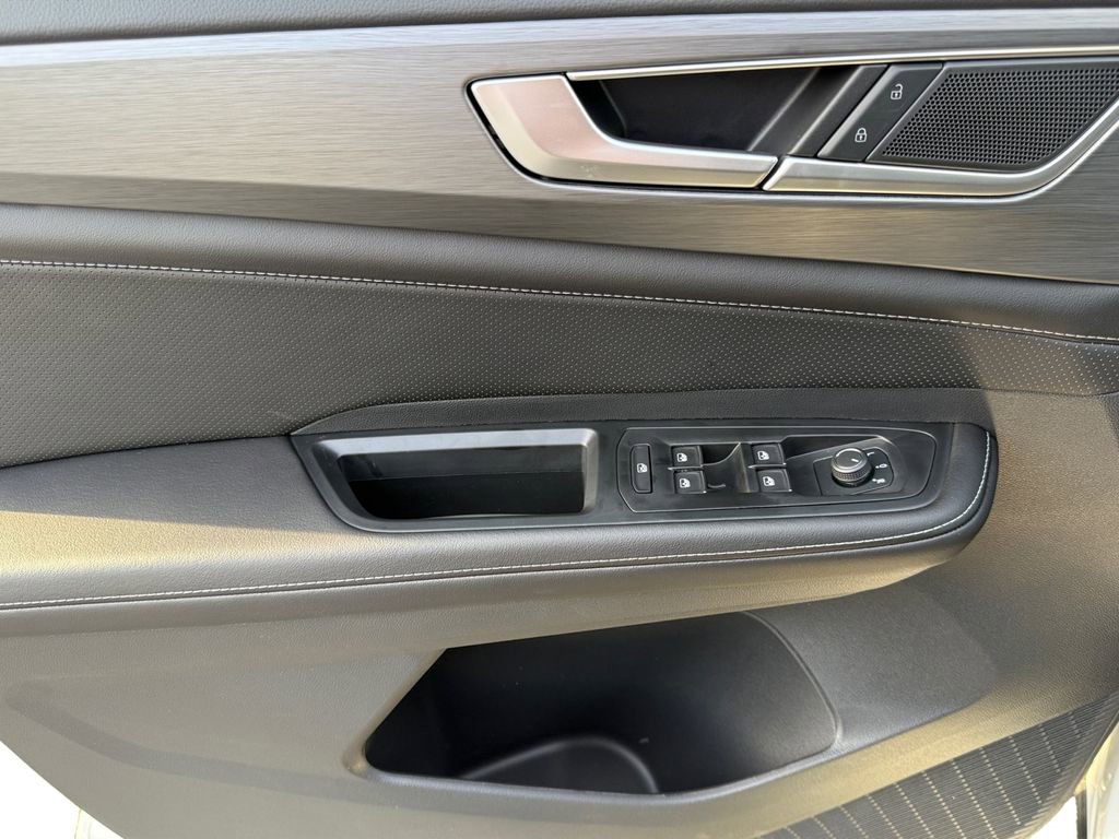 New 2026 Volkswagen Atlas Cross Sport SE image 11