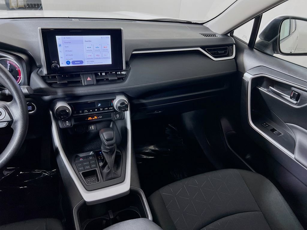 Certified 2025 Toyota RAV4 XLE image 21