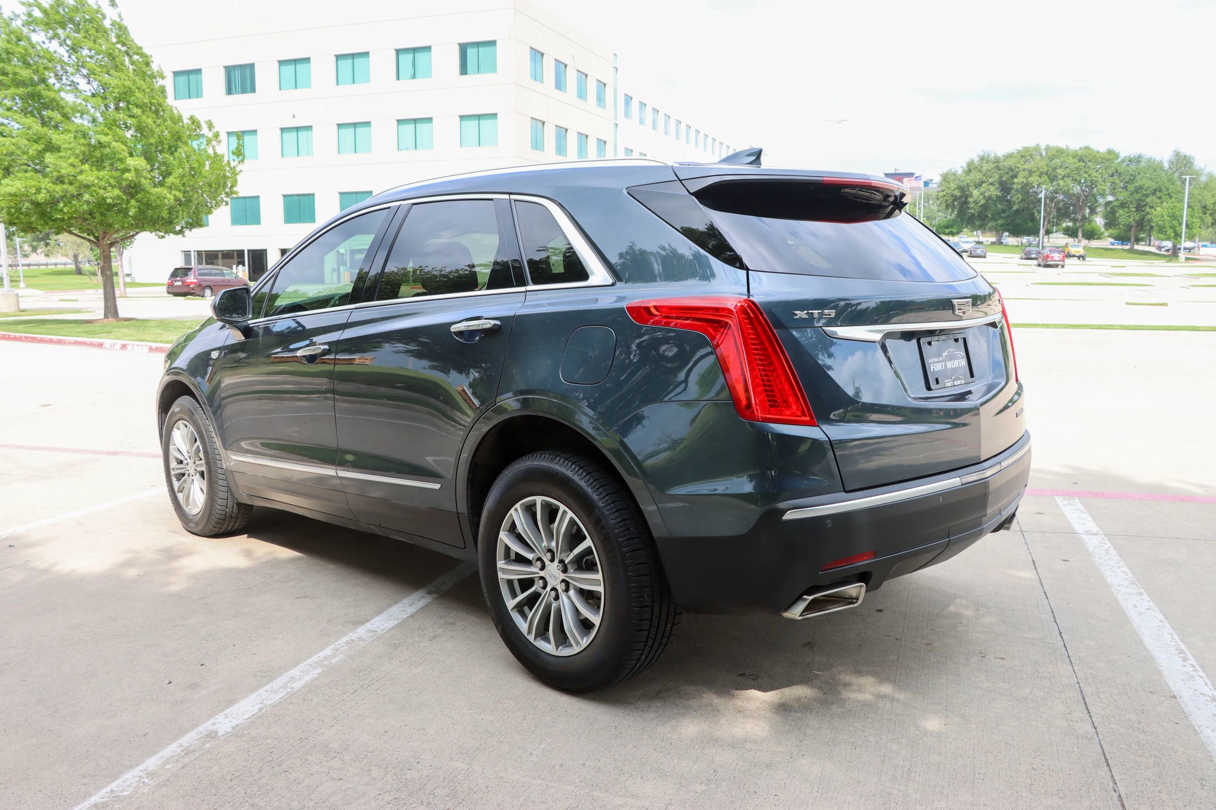 Used 2019 Cadillac XT5 Luxury FWD image 5