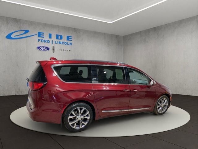 Used 2019 Chrysler Pacifica Limited w/ Tire & Wheel Group image 5