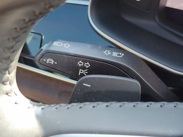 Used 2020 Audi Q8 Prestige w/ Prestige Package image 16