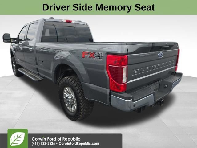 Used 2022 Ford F350 Lariat w/ Chrome Package image 11