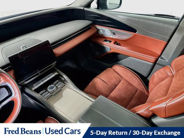 Certified 2024 Lincoln Nautilus Black Label AWD/4WD image 32