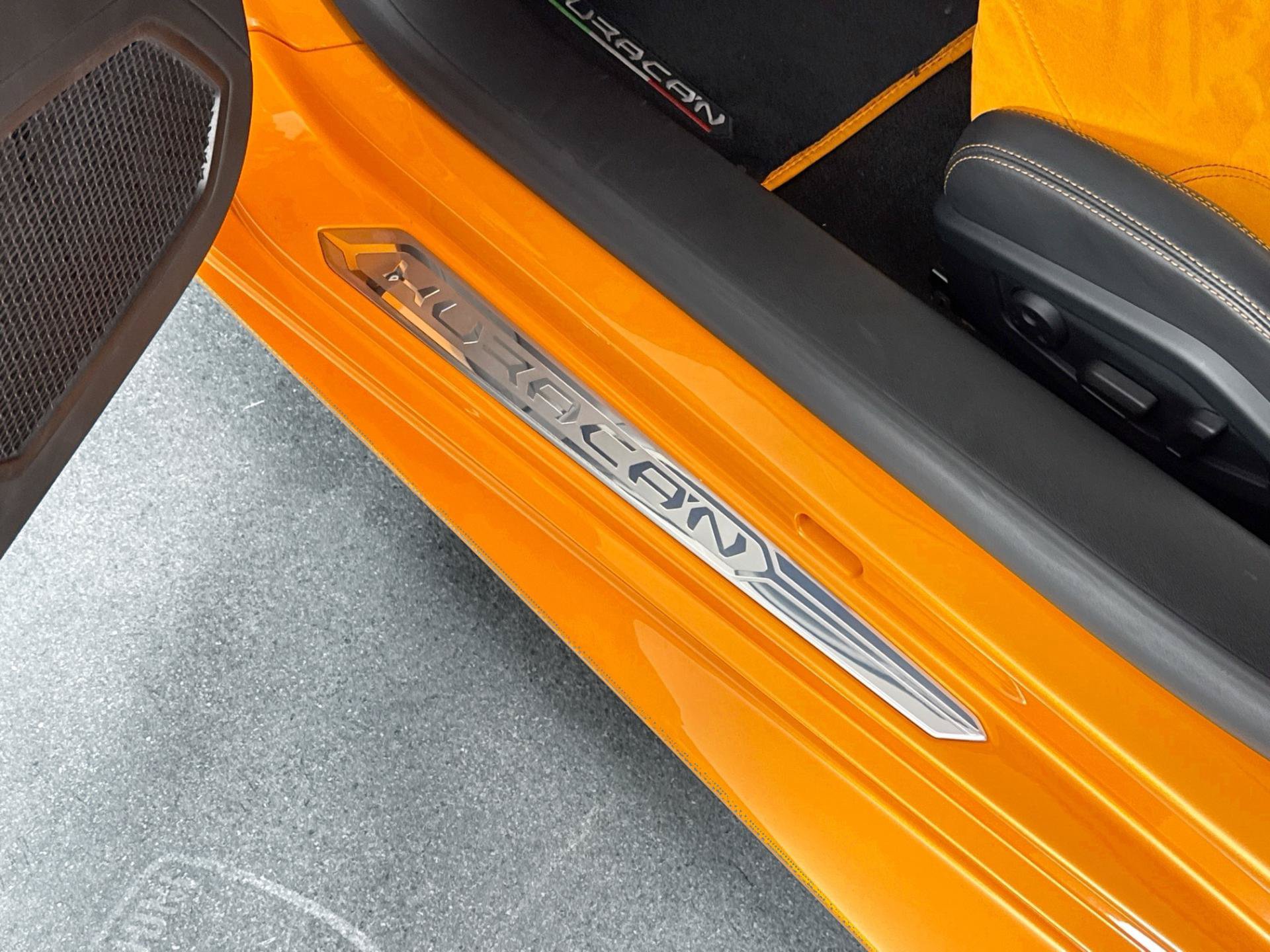 Used 2016 Lamborghini Huracan LP 610-4 AWD/4WD image 42