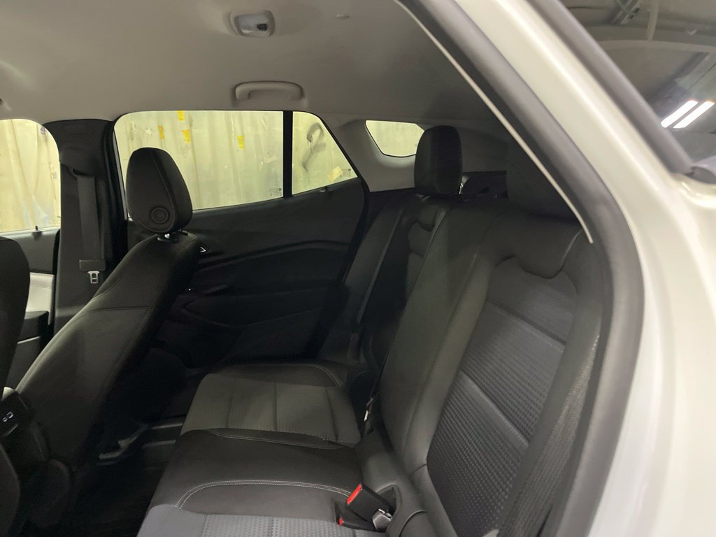 Used 2026 Chevrolet Trax LT w/ Midnight Edition FWD image 22