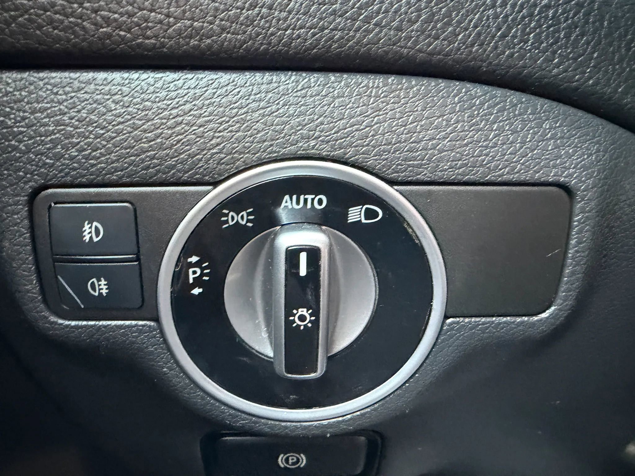 Used 2019 Mercedes-Benz GLA 250 4MATIC image 27