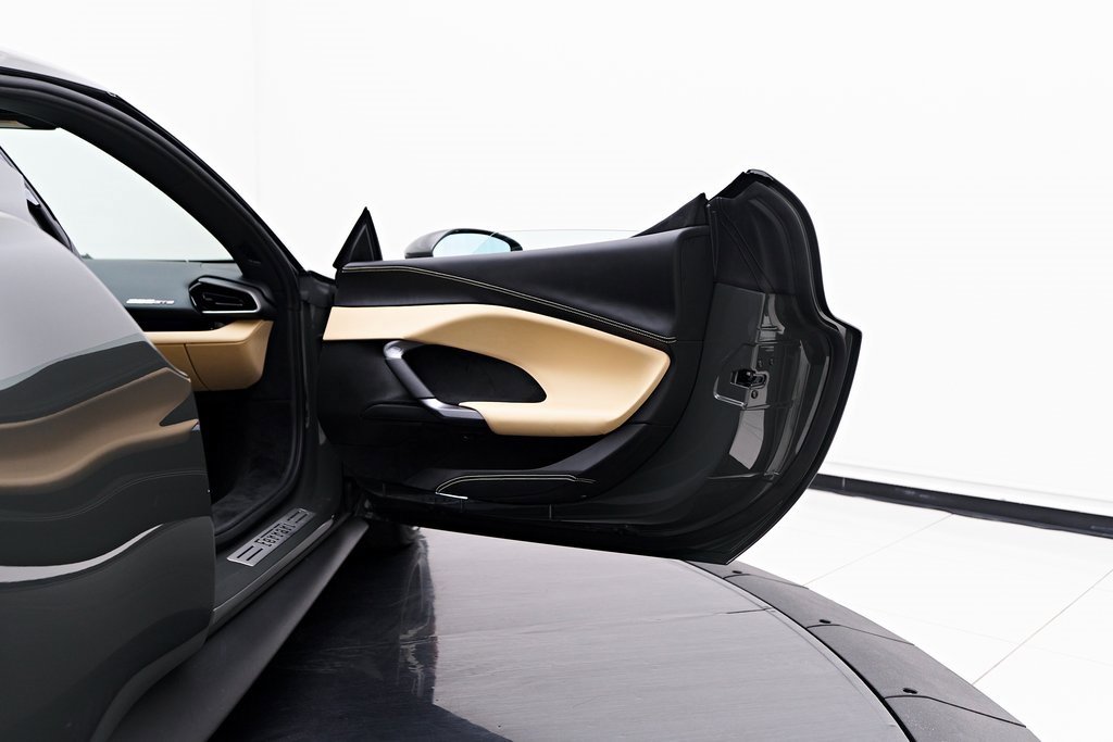 Used 2023 Ferrari 296 GTB image 40