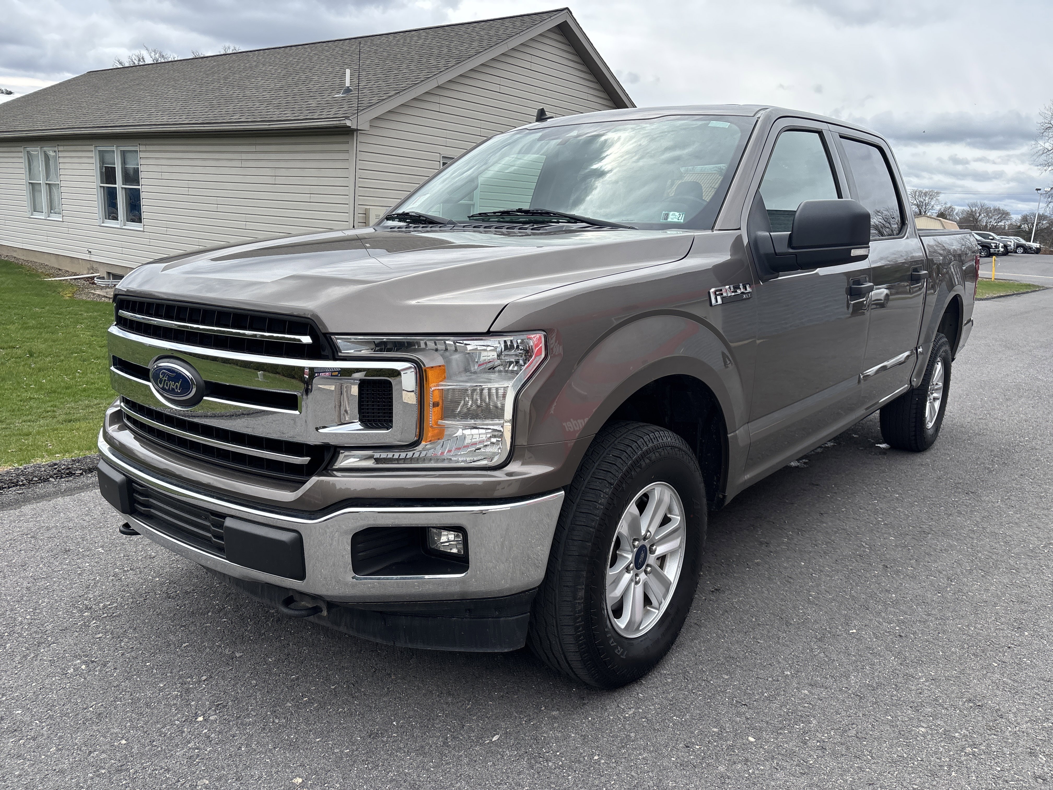 Used 2019 Ford F150 XLT w/ Equipment Group 301A Mid image 7