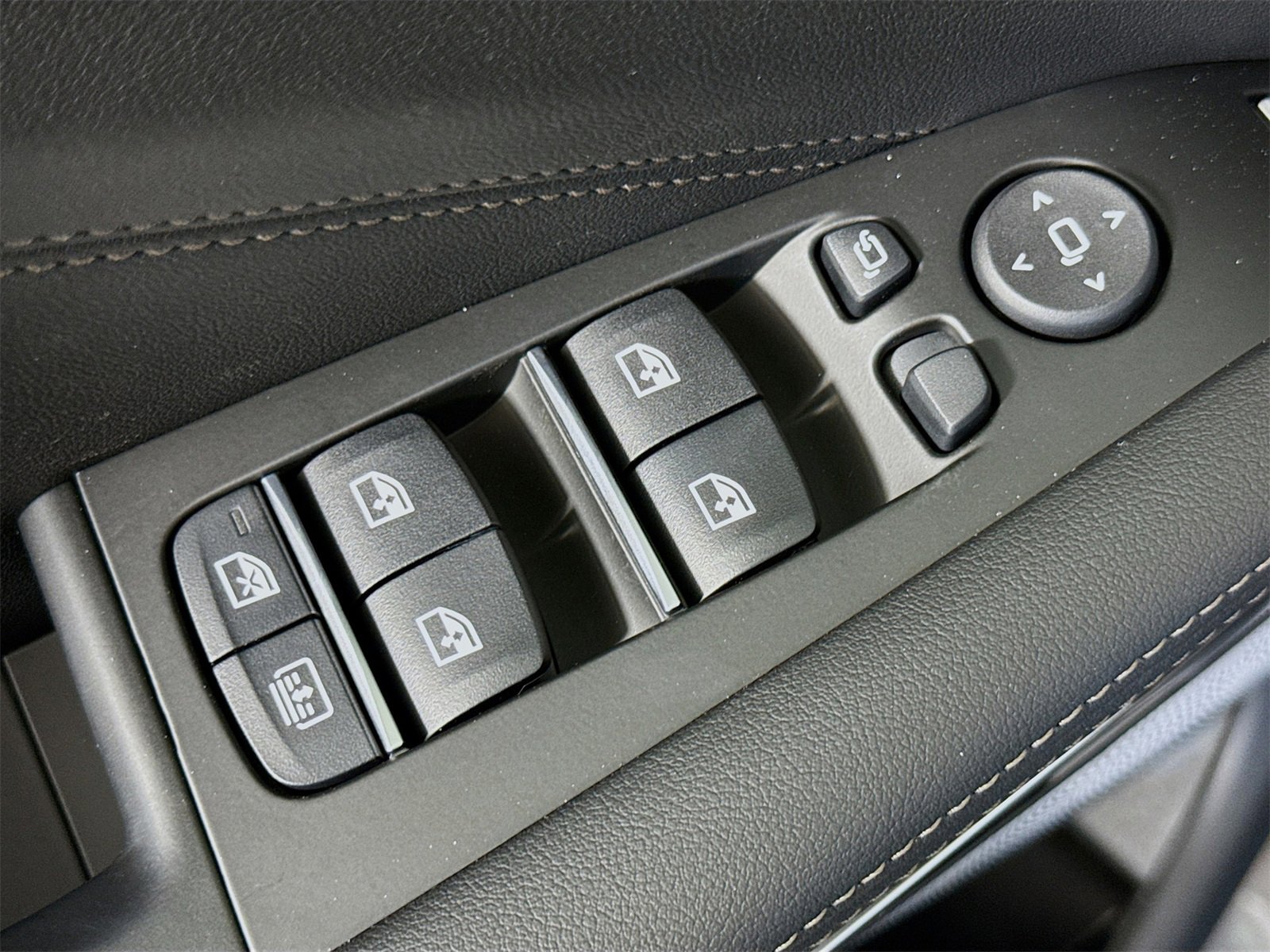 New 2026 BMW X7 xDrive40i w/ M Sport Package image 18