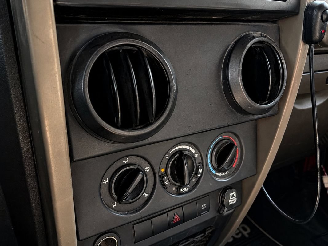 Used 2009 Jeep Wrangler Unlimited X AWD/4WD image 17