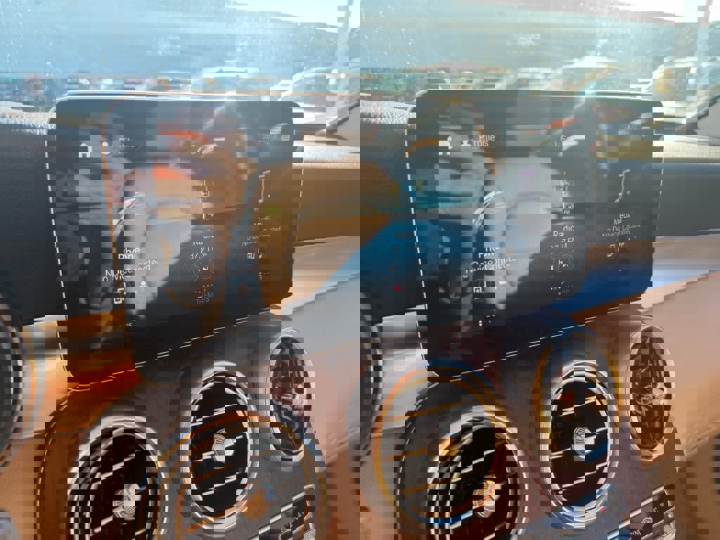 Used 2022 Mercedes-Benz GLC 300 4MATIC image 20