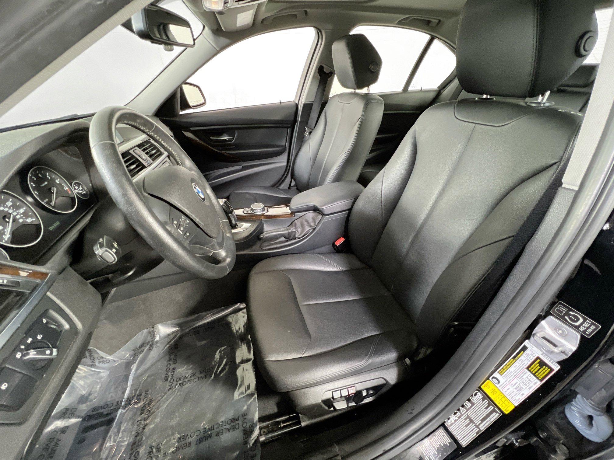 Used 2015 BMW 320i xDrive Sedan image 21