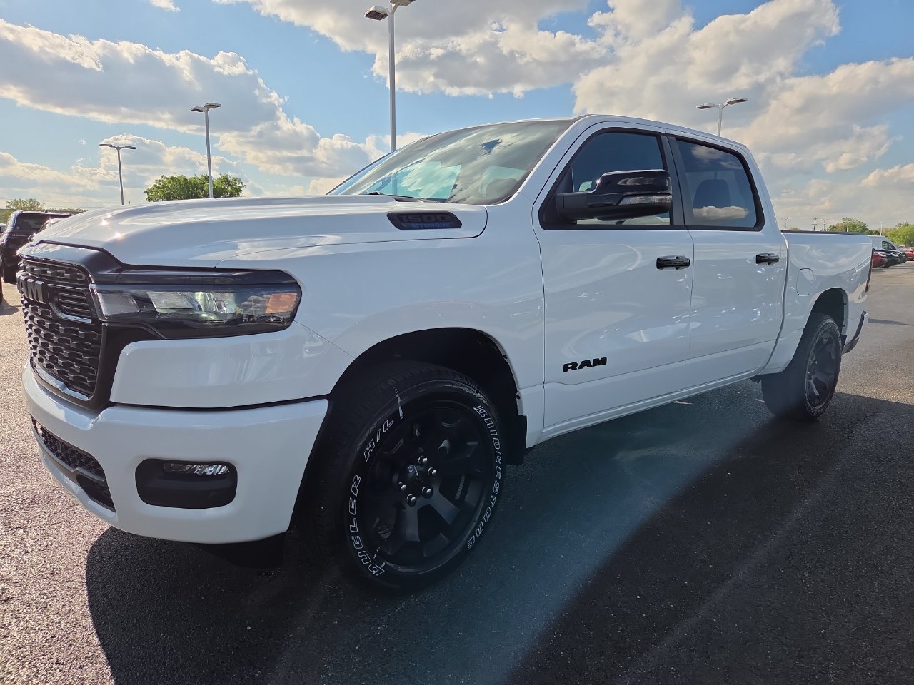 New 2026 RAM 1500 Big Horn w/ Night Edition AWD/4WD image 3
