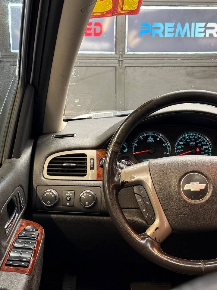 Used 2013 Chevrolet Suburban LTZ AWD/4WD image 7