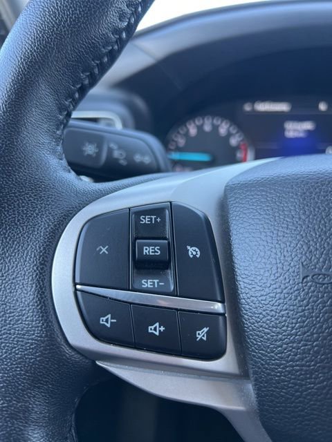 Used 2023 Ford Explorer XLT w/ Equipment Group 202A image 13