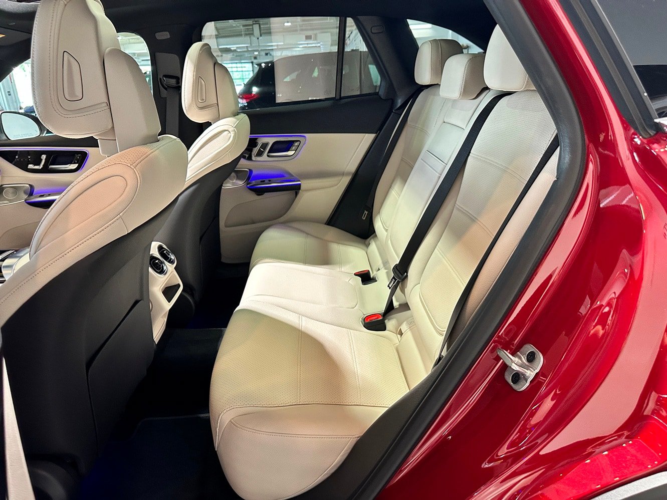 New 2026 Mercedes-Benz GLC 300 4MATIC image 14