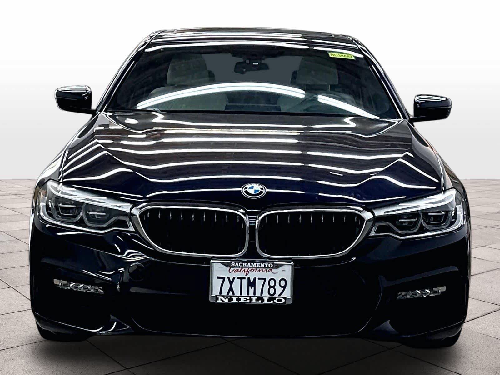 Used 2017 BMW 540i RWD image 3